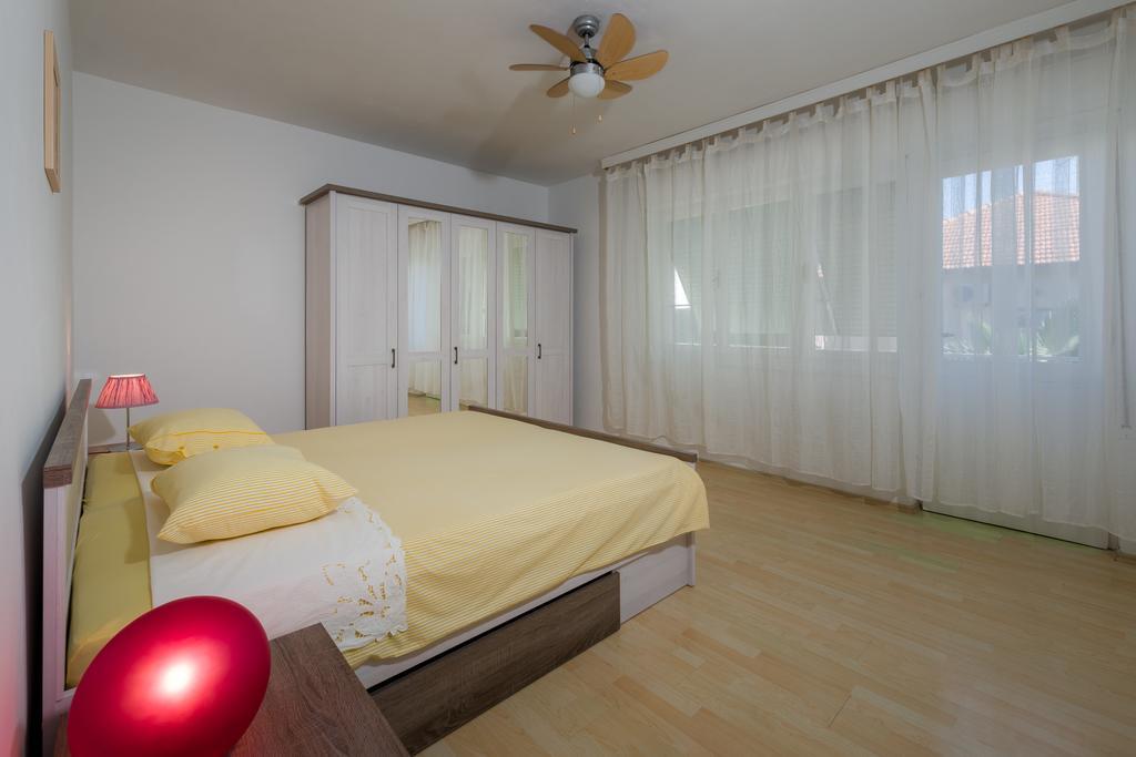 Garden Apartment Kaštela Værelse billede